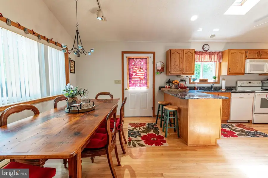 1006 Rolling Hills Dr, Lake Ariel, PA 18436 - #3