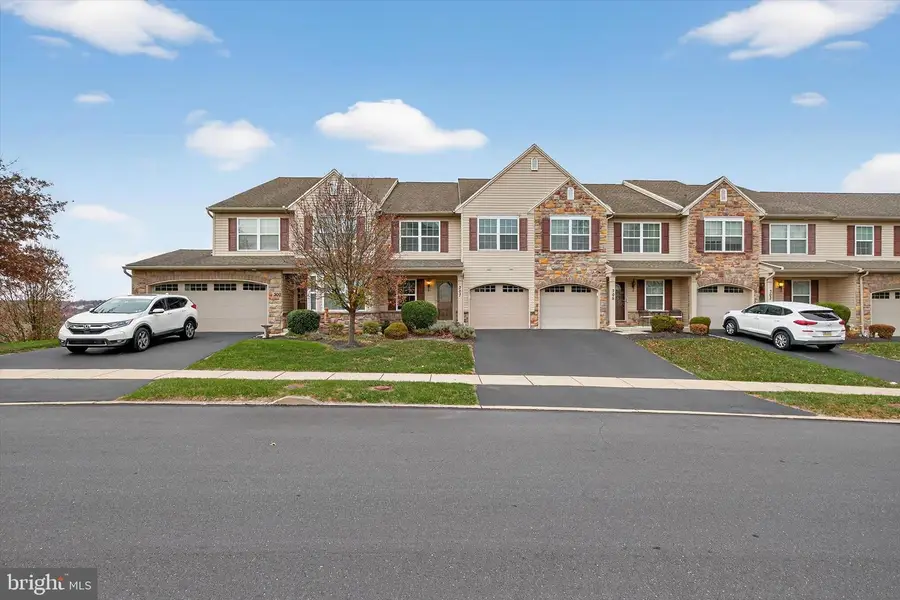 307 Stoneridge Ct, New Cumberland, PA 17070 - Image #3