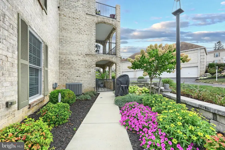 1000 Country Club Rd #a13, York, PA 17403 - Image #3