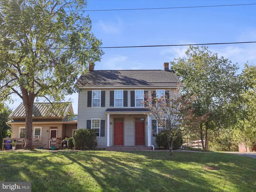 595 Locust Point Rd, York, PA 17406 - Image #2