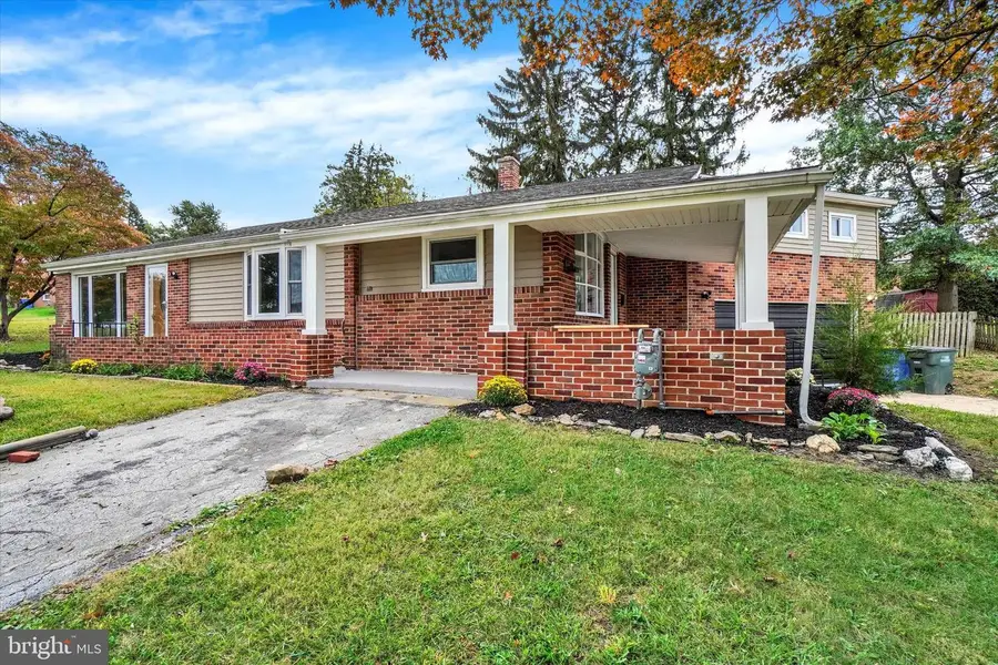 1000 Sundale Dr, York, PA 17402 - Image #2