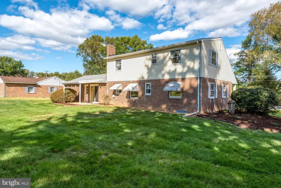 1818 Roxboro Rd, York, PA 17402 - Image #3