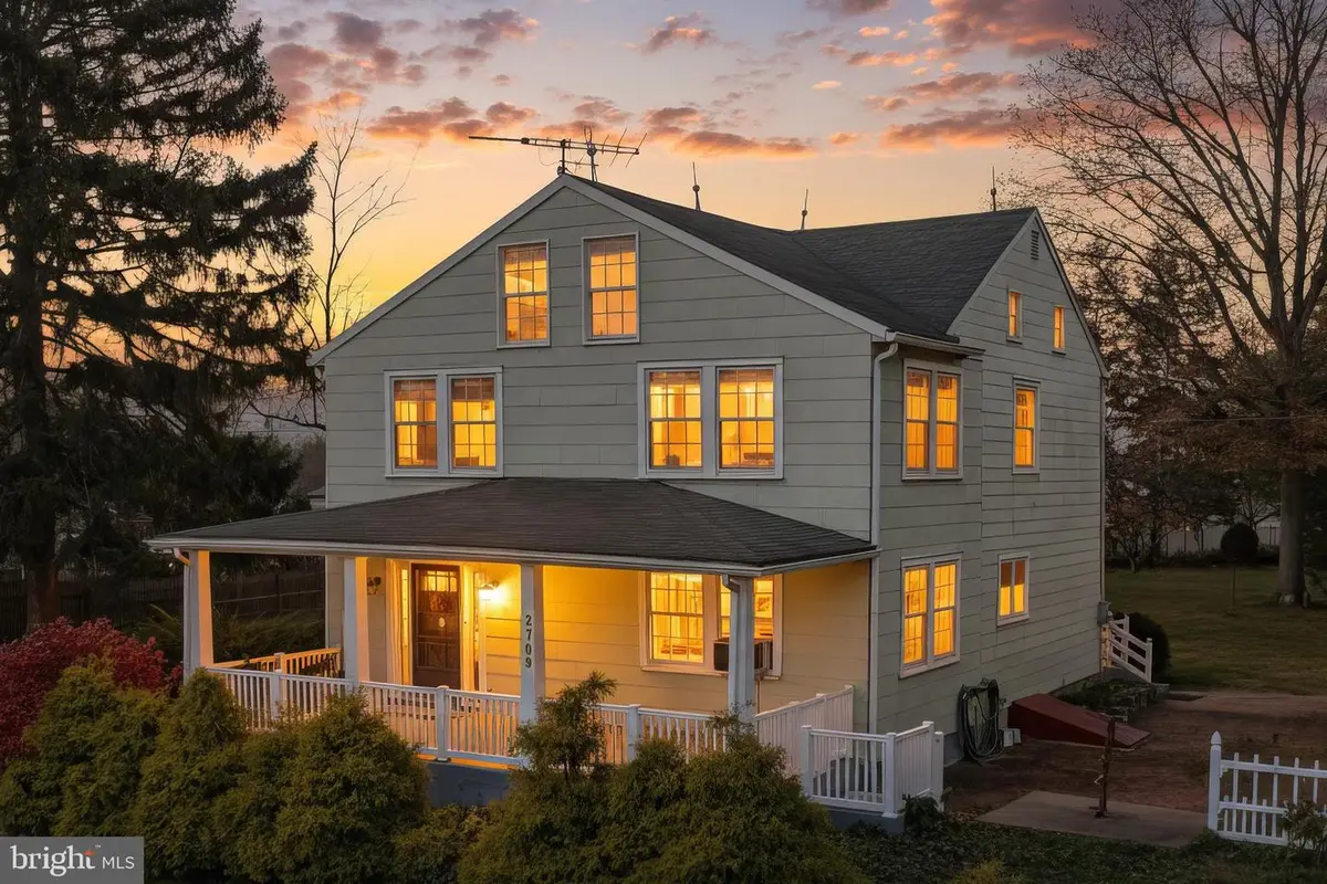 2709 Sunset Ln, York, PA 17408 - Image #1