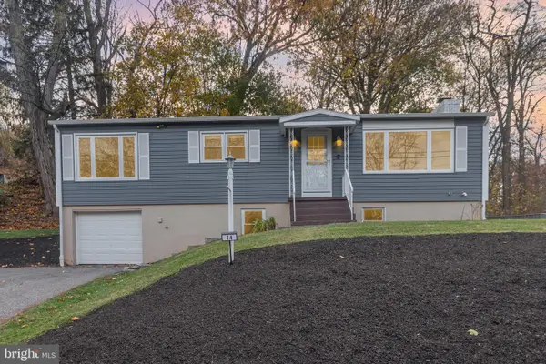 14 Springers Ln, NEW CUMBERLAND, PA 17070
