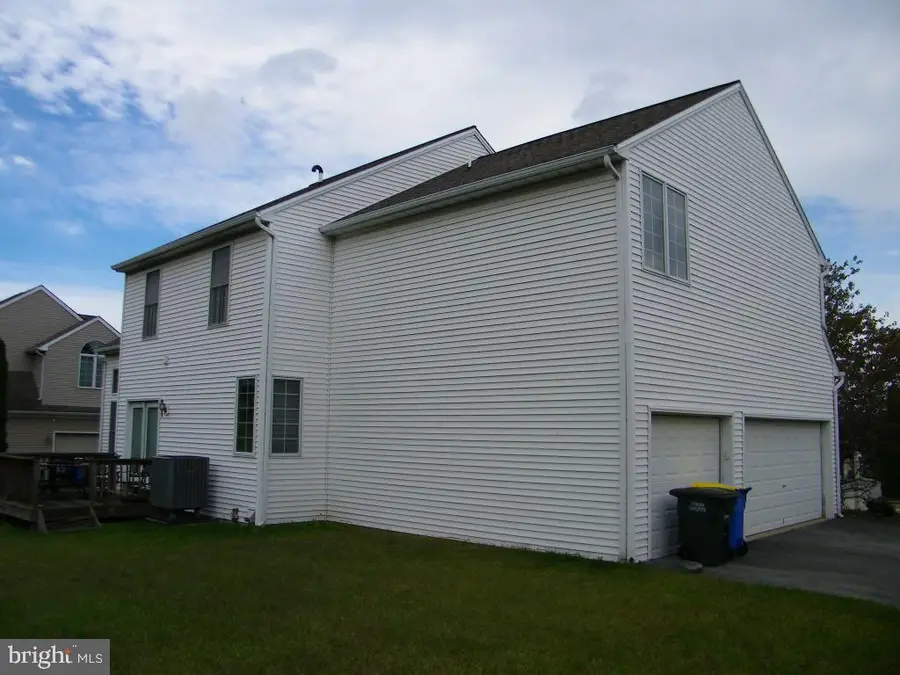 2730 Woodspring Dr, York, PA 17402 - Image #3