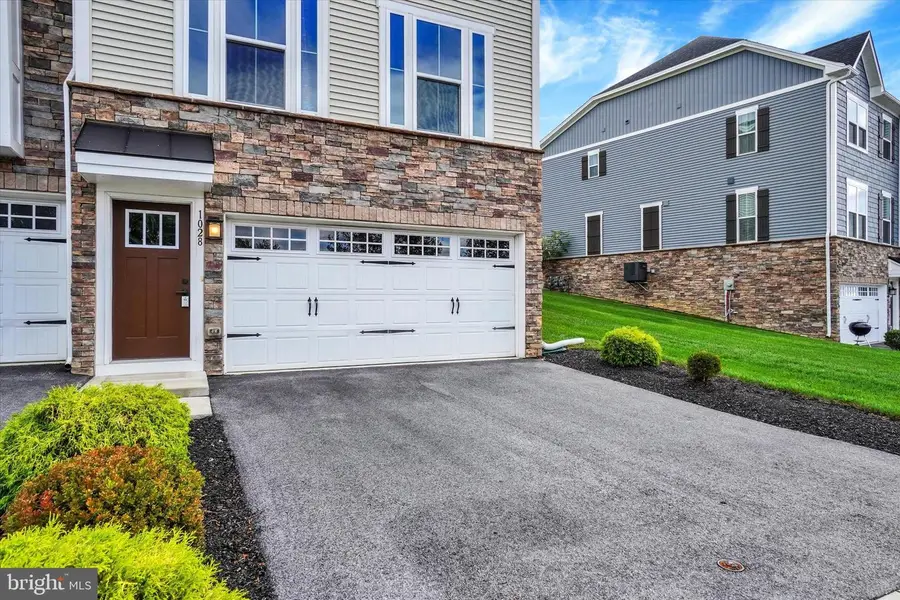 1028 Rosecroft Ln, York, PA 17403 - Image #3