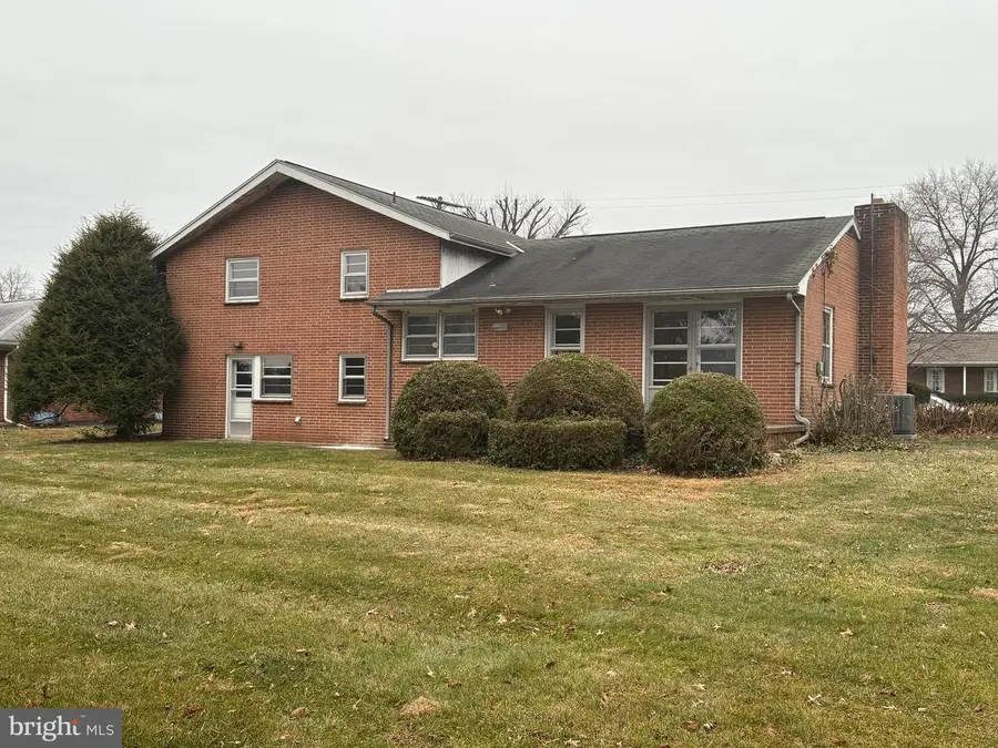 2330 Birch Rd, York, PA 17408 - Image #2