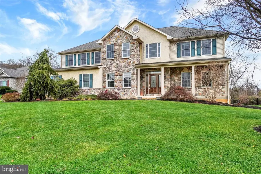 1415 Winterberry Dr, York, PA 17406 - Image #3