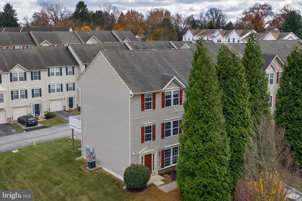 1168 Blue Bird Ln #24, York, PA 17402 - Image #1