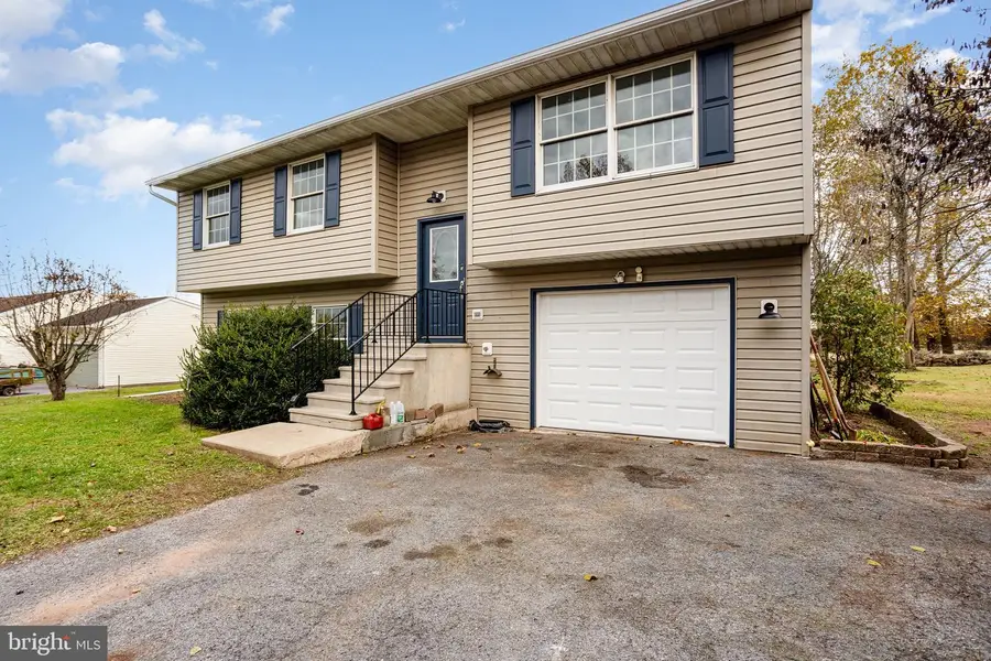 404 Shelleys Ln, Etters, PA 17319 - Image #3