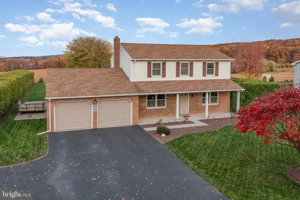 2405 Myers Rd, SPRING GROVE, PA 17362