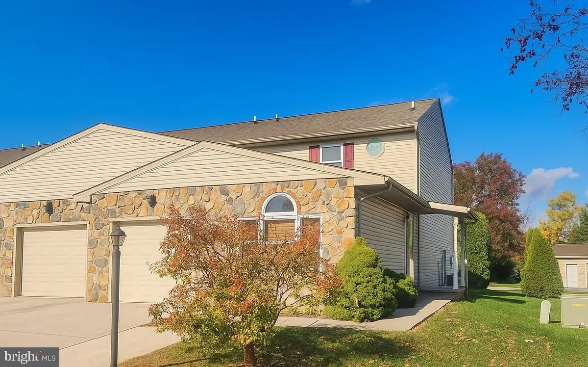 413 Springbrook Ct, Hanover, PA 17331 - Image #1