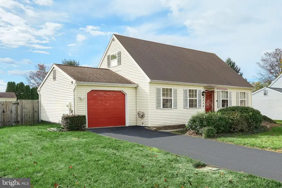 4054 Sandra Dr, York, PA 17402 - Image #3