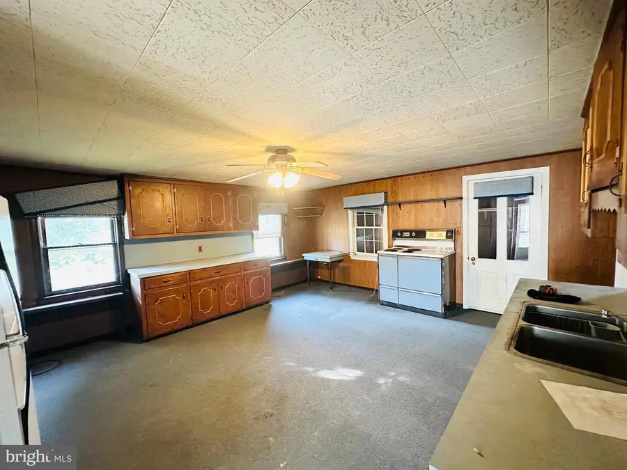 109 N Baltimore St, Dillsburg, PA 17019 - Image #3