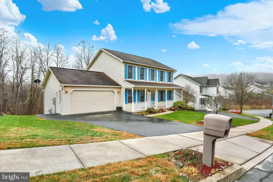 482 Chestnut Way, New Cumberland, PA 17070 - Image #2