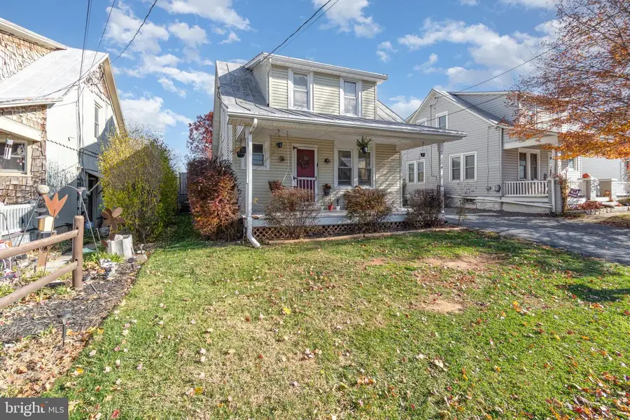 390 E Front St, Lewisberry, PA 17339 - Image #2