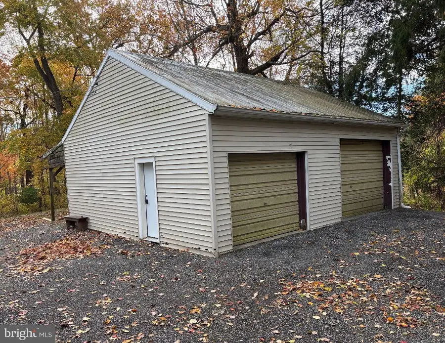 1323 N Moulstown Rd N, Hanover, PA 17331 - Image #2