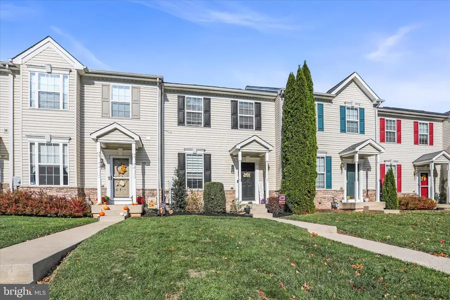 357 Bruaw Dr, York, PA 17406 - Image #3