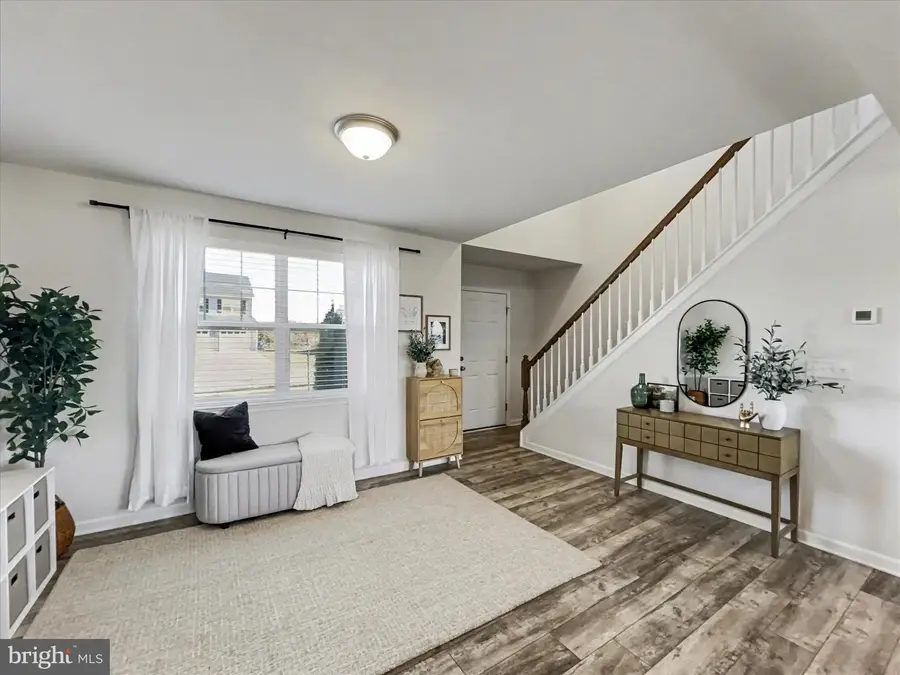 1127 Alder Ct, York, PA 17408 - Image #3