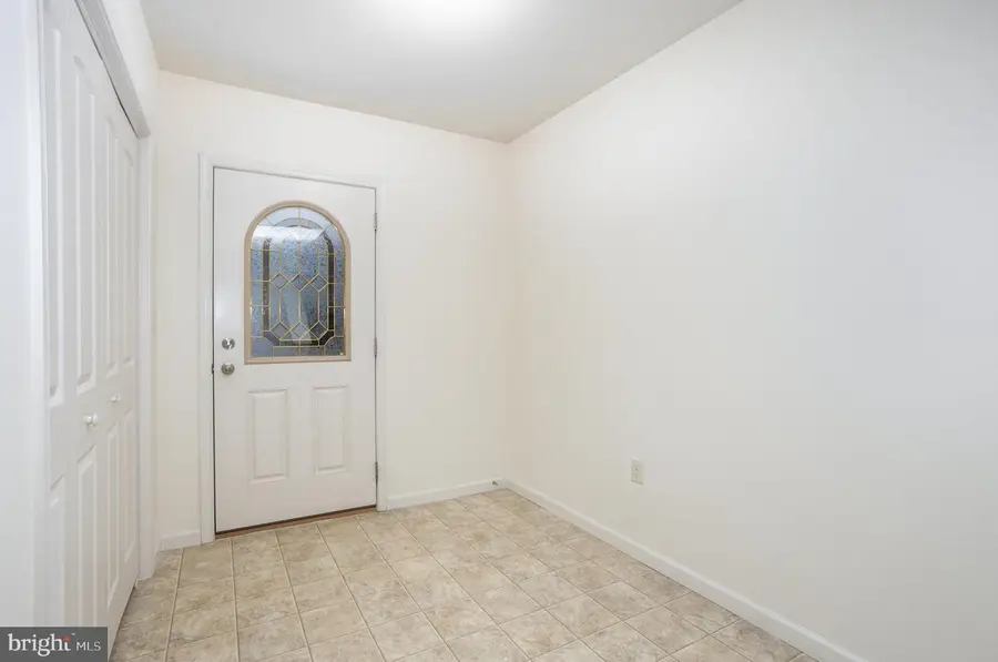 308 Weatherstone Dr #71, New Cumberland, PA 17070 - Image #3