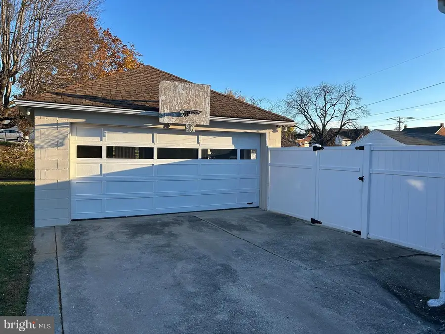 432 Mckinley Ave, Hanover, PA 17331 - Image #3