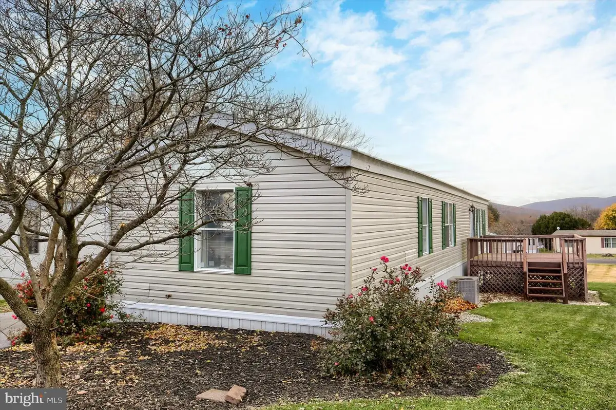 42 Beechwood Dr, Dillsburg, PA 17019 - Image #1