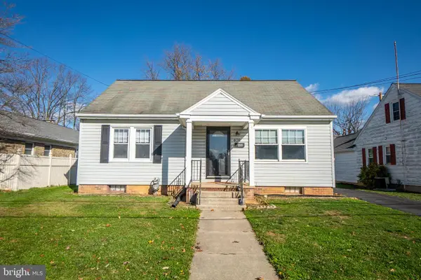 406 Allegheny Ave, HANOVER, PA 17331