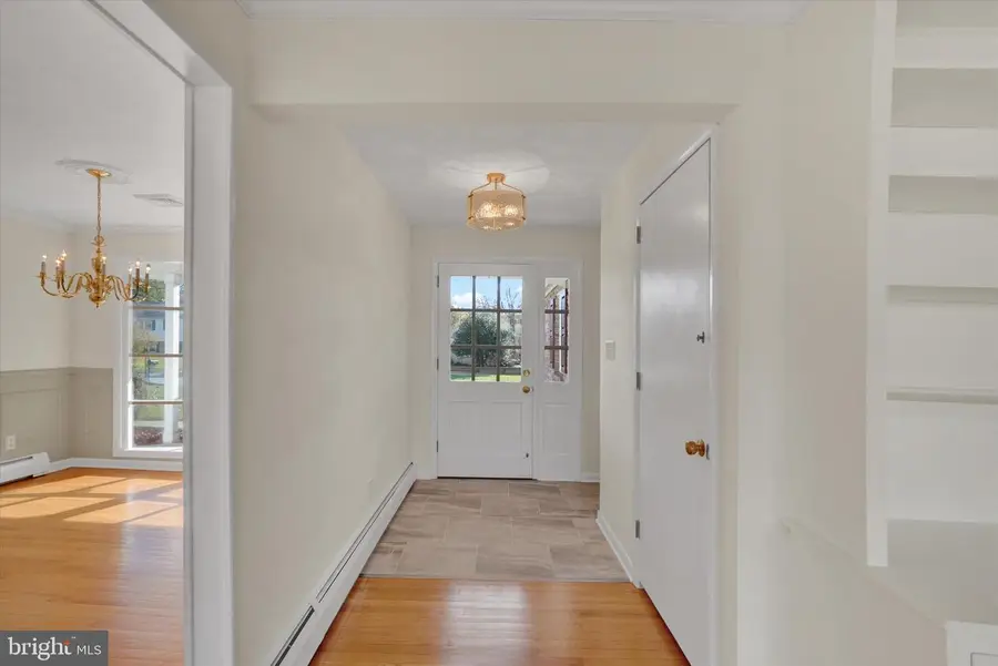 2550 Midpine Dr, York, PA 17404 - Image #3