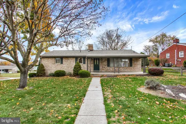 117 Hirtland Ave, HANOVER, PA 17331