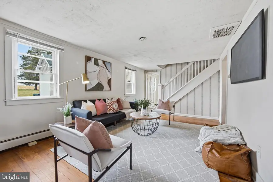 677 Keller Rd, New Freedom, PA 17349 - Image #2