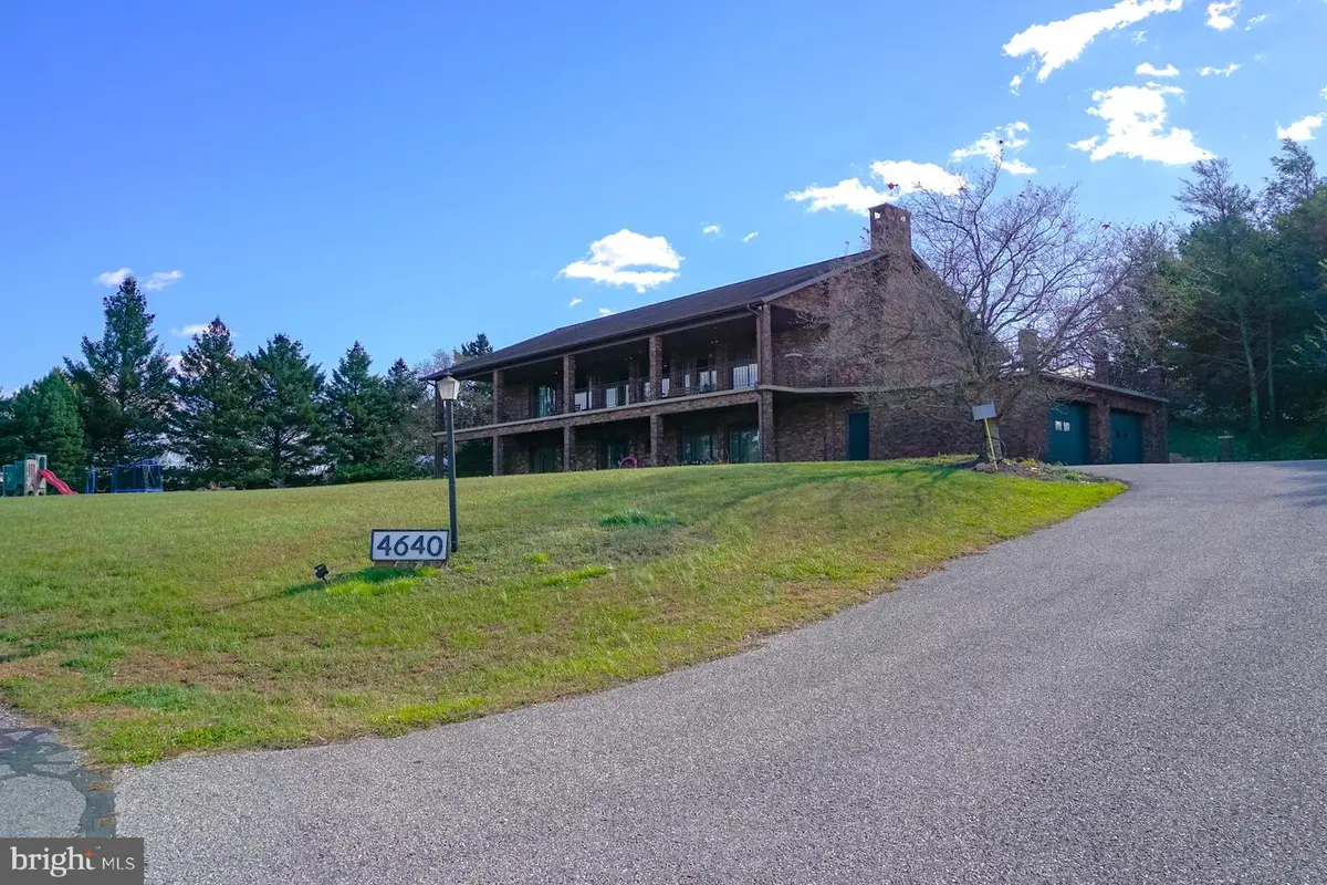 4640 Freys Ln, Hellam, PA 17406 - Image #1