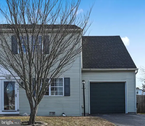 1634 Blue Jay Dr #a, DOVER, PA 17315