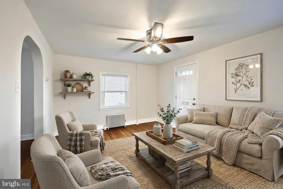 1562 Stanton St, York, PA 17404 - Image #2