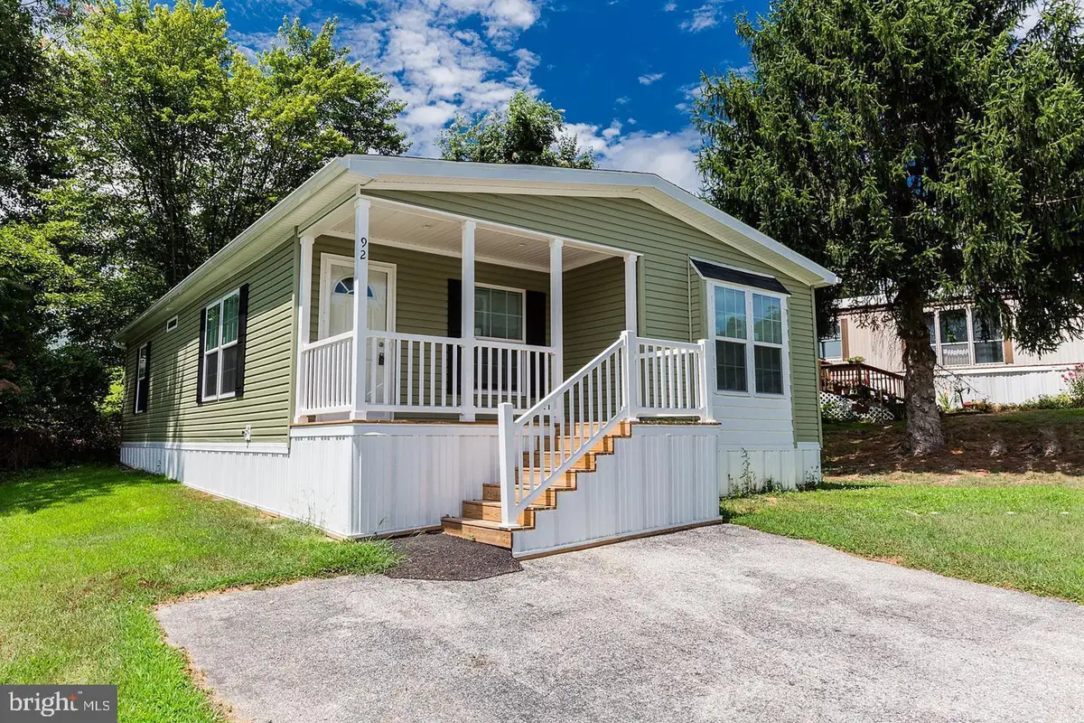 92 Cherokee Dr, Windsor, PA 17366 - Image #1