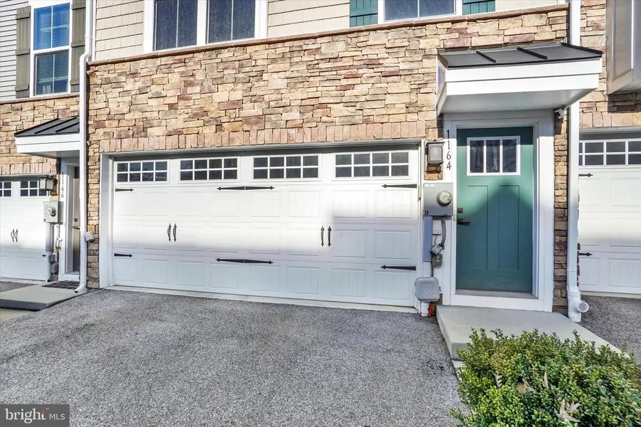 1164 Rosecroft Ln, York, PA 17403 - Image #3