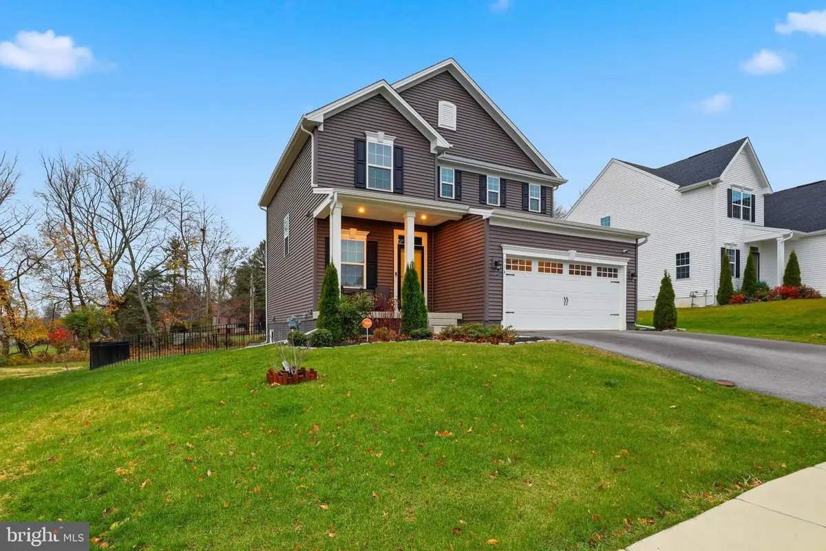 116 Lady Morgan Dr, York, PA 17402 - Image #1