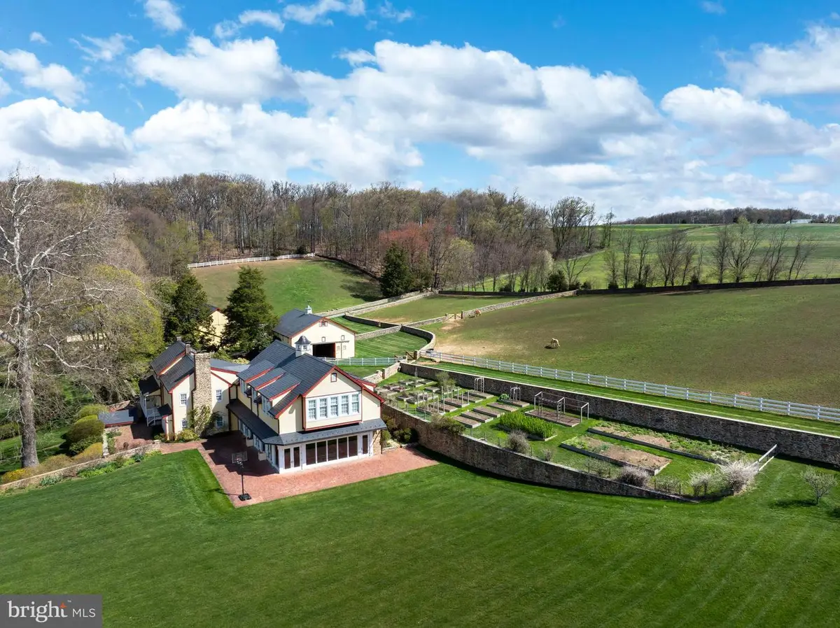 9981 Douglas Rd, Red Lion, PA 17356 - Image #1