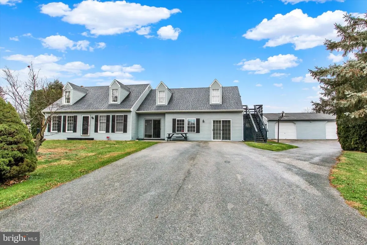 9230 Orchard Rd, Spring Grove, PA 17362 - Image #1