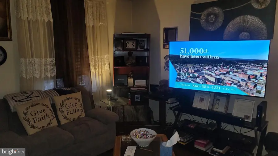 381 S Simpson St, York, PA 17403 - Image #3