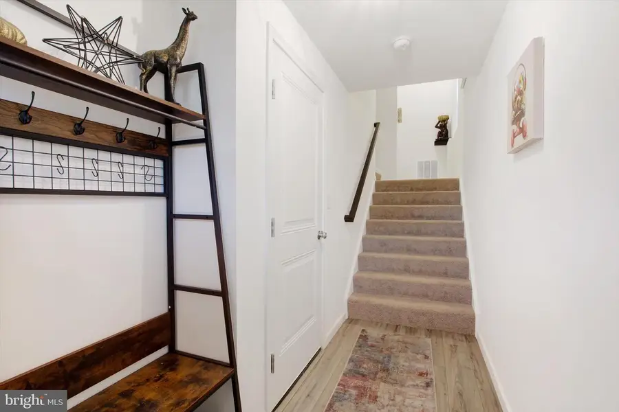 18007 Dave Anne Cir, Stewartstown, PA 17363 - Image #3