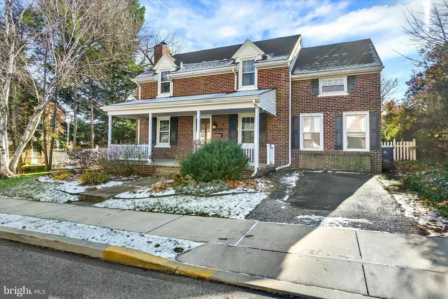 1274 W Poplar St, York, PA 17404 - Image #2