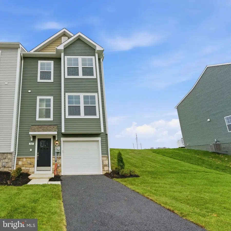 161 Homestead Dr, Hanover, PA 17331 - Image #2