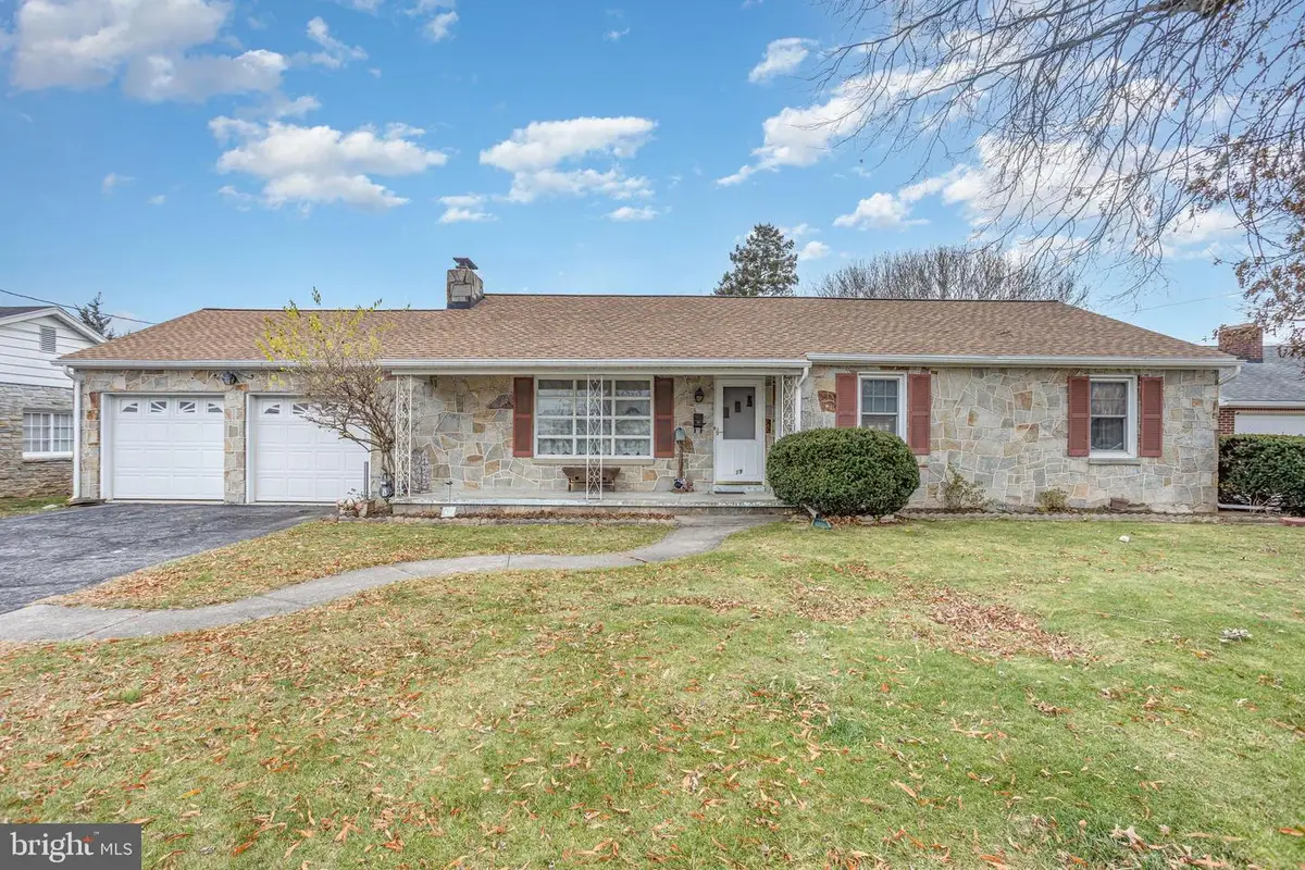 19 Lee St, Hanover, PA 17331 - Image #1