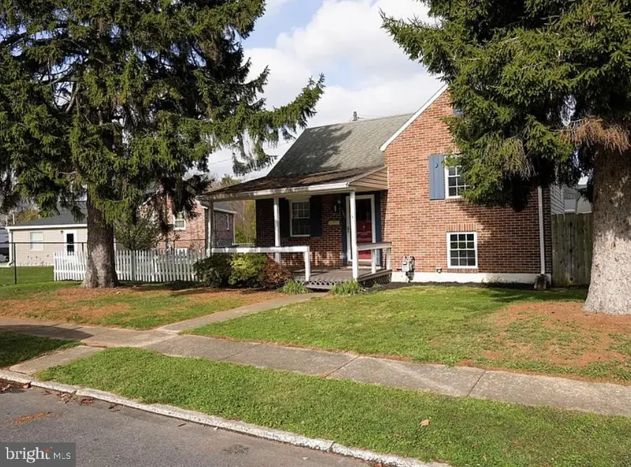 751 Village Rd, York, PA 17404 - Image #2