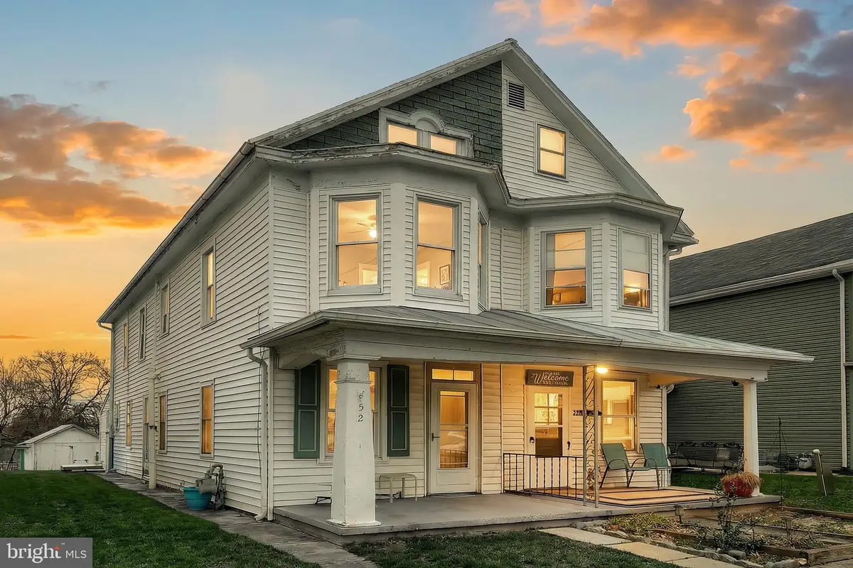 52 S 3rd St, Mount Wolf, PA 17347 - Image #1