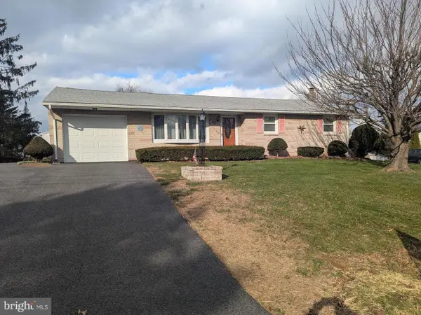 750 Finks Dr, YORK, PA 17404