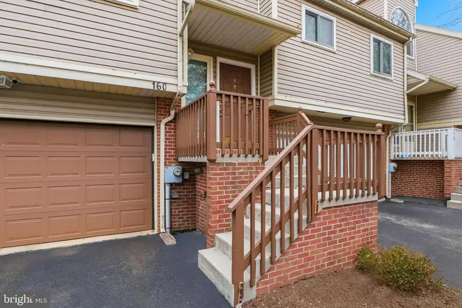 160 Greenleaf Rd, York, PA 17406 - Image #3