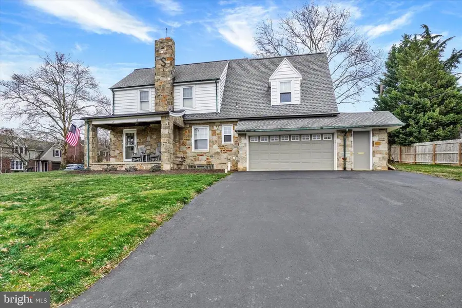 300 Pine Hill Ln, York, PA 17403 - Image #3