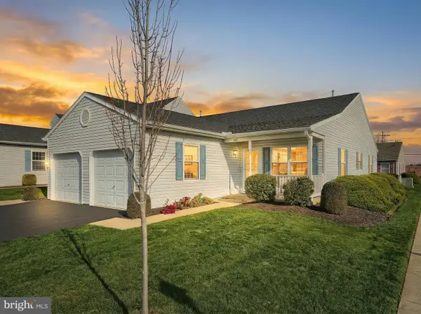 1012 Village Way #1012, YORK, PA 17404