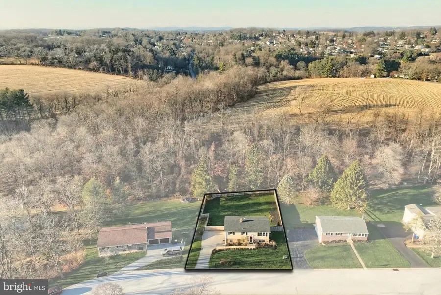 516 Gary Dr, Dallastown, PA 17313 - Image #2